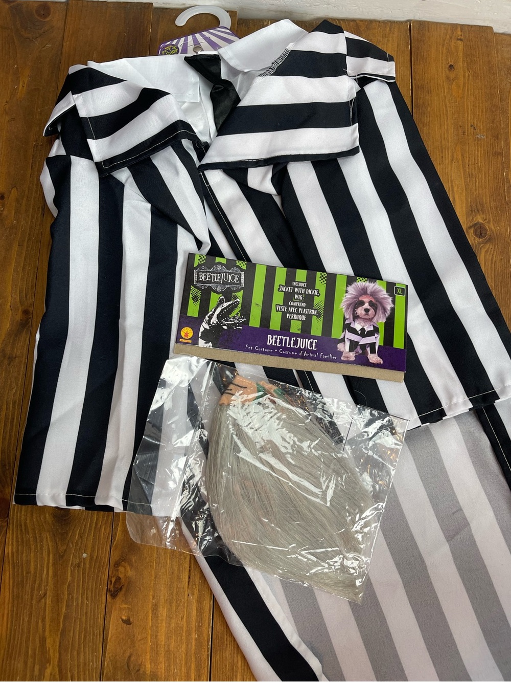 Rubies costumes dog size XL beetle juice costume